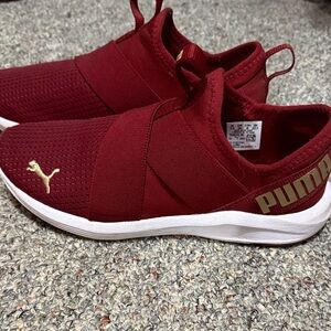 Puma Burgundy Slip-On Sneakers with Gold Logo size 6